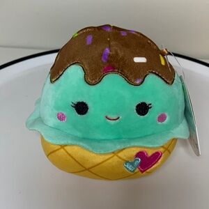 Squishmallows Maya the Ice Cream Valentines